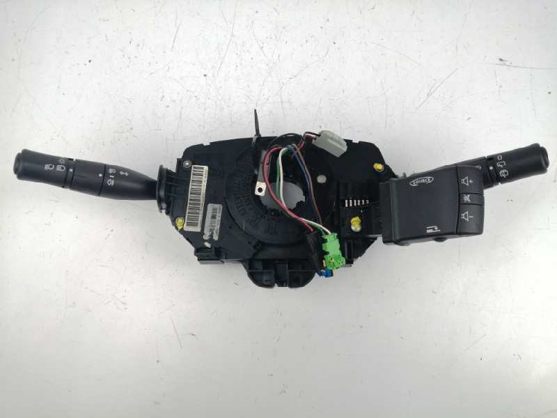Recambio de mando multifuncion para renault megane ii berlina 5p 1.6 16v referencia OEM IAM 8200213671  