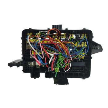 Recambio de caja reles / fusibles para hyundai h350 kasten 2.5 crdi cat referencia OEM IAM 9150459FH107620  