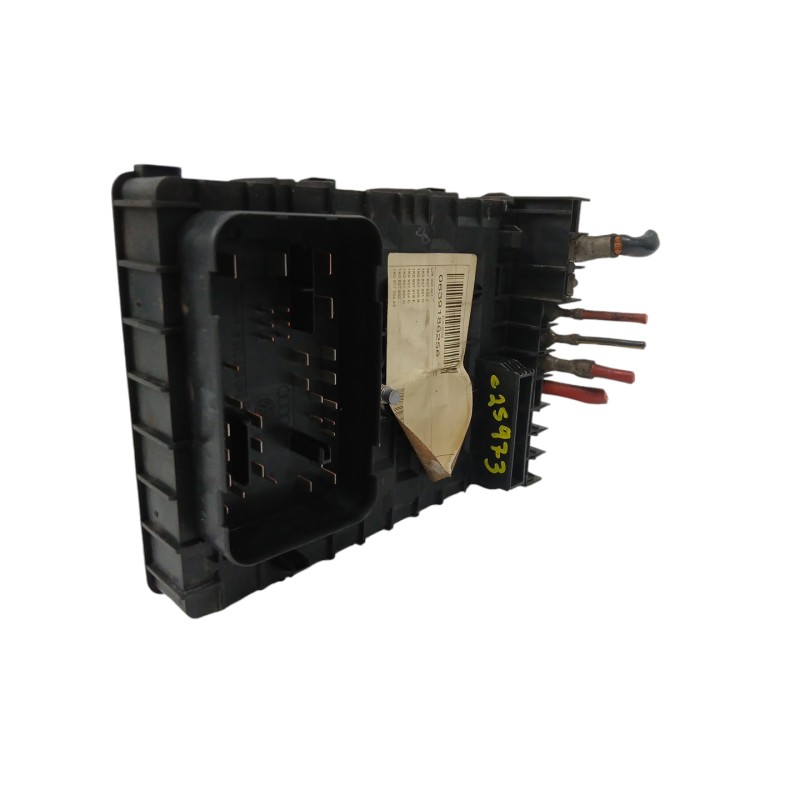 CAJA RELES / FUSIBLES 2K1937535