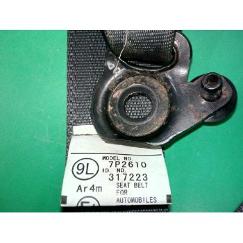 Recambio de cinturon seguridad trasero izquierdo para toyota yaris 1.4 turbodiesel cat referencia OEM IAM 7P2610  