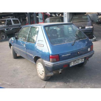 peugeot 205 berlina del año 1983