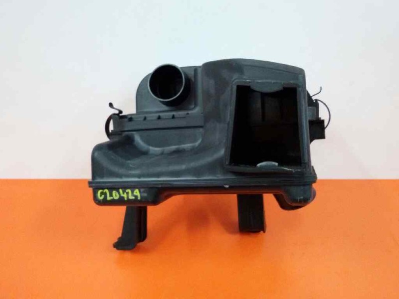 Recambio de filtro aire para kia picanto 1.1 ex referencia OEM IAM 2811207000  