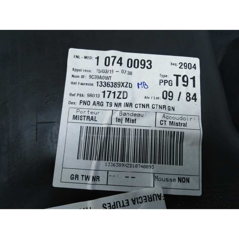 GUARNECIDO PUERTA TRASERA IZQUIERDA