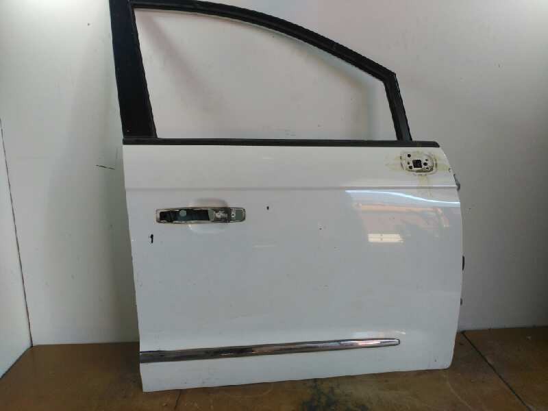 Recambio de puerta delantera derecha para ssangyong rodius xdi referencia OEM IAM 7122021001 Recambio de puerta delantera derecha para ssangyong rodius xdi referencia OEM IAM 7122021001