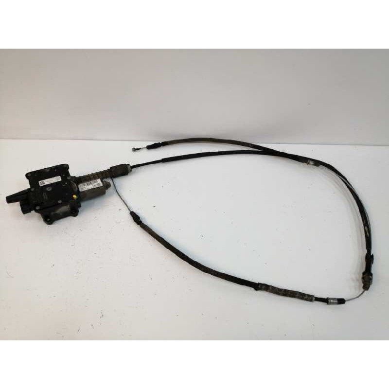 Recambio de freno de mano electrico para opel meriva b 1.6 cdti dpf referencia OEM IAM 13386364  