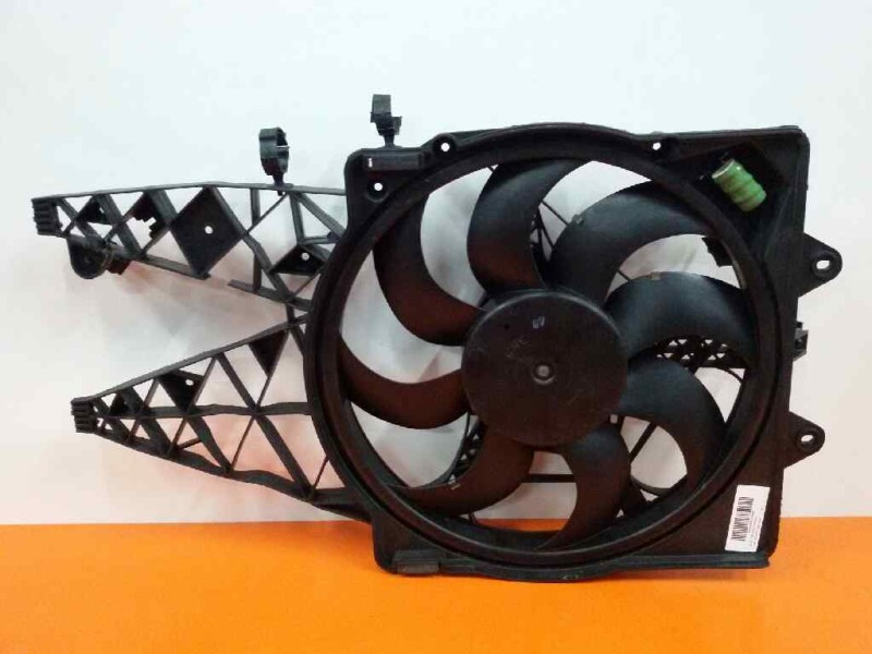 Recambio de electroventilador para fiat punto (199) easy referencia OEM IAM 0051813582  