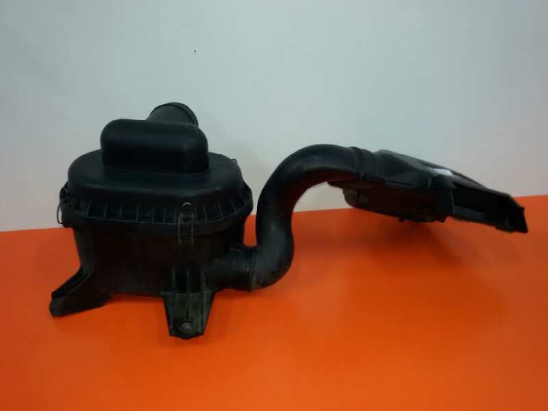 Recambio de filtro aire para hyundai h 1 h 1 combi con quinta puerta referencia OEM IAM 281124A003  