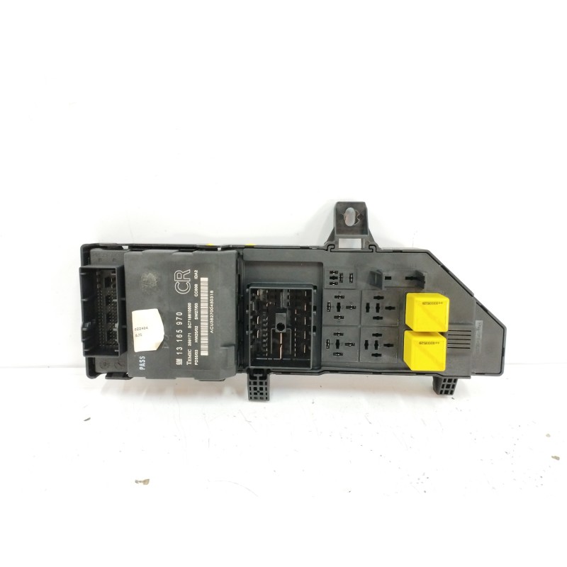 Recambio de caja reles / fusibles para opel vectra c berlina 2.0 16v turbo cat (z 20 net / lq8) referencia OEM IAM 13165970 3591