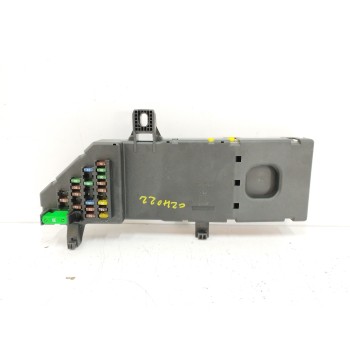 Recambio de caja reles / fusibles para opel vectra c berlina 2.0 16v turbo cat (z 20 net / lq8) referencia OEM IAM 13165970 3591