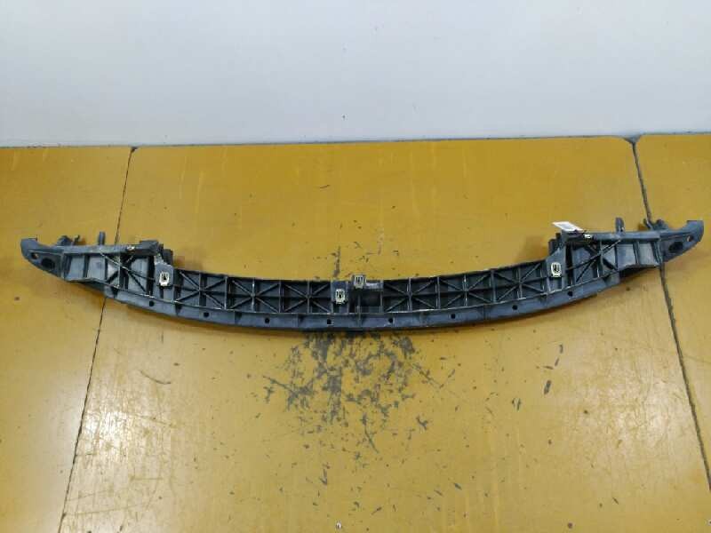 Recambio de refuerzo paragolpes delantero para peugeot 206 berlina xr referencia OEM IAM 7414N9  