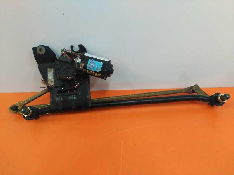 Recambio de motor limpia delantero para dacia logan laureate referencia OEM IAM 64343295  