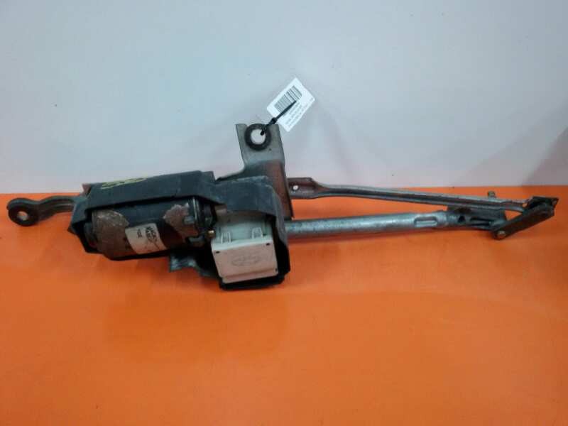 Recambio de motor limpia delantero para fiat punto berlina (176) td 60 s referencia OEM IAM 0009948303  