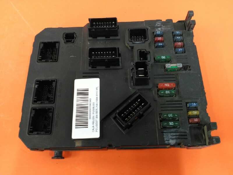 Recambio de caja reles / fusibles para peugeot 206 berlina xr referencia OEM IAM 9646777480  
