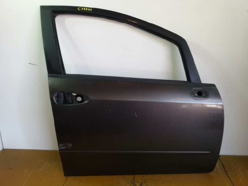 Recambio de puerta delantera derecha para fiat linea (110) dynamic referencia OEM IAM 0052063481  