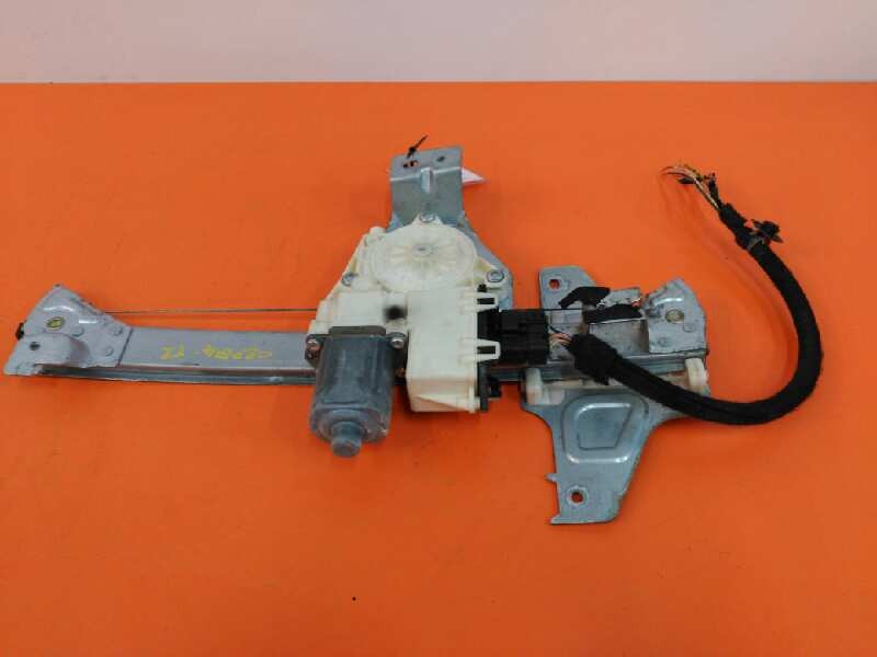 Recambio de elevalunas trasero izquierdo para citroën c4 berlina vtr plus referencia OEM IAM 922390 0130822239 