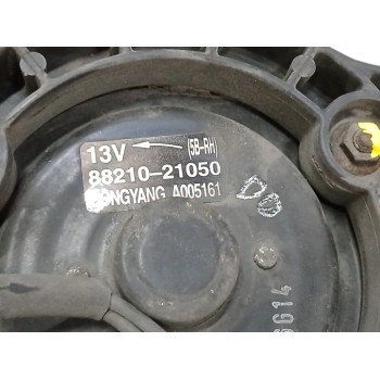 Recambio de electroventilador para ssangyong rodius xdi deluxe 4wd referencia OEM IAM 8821021050  