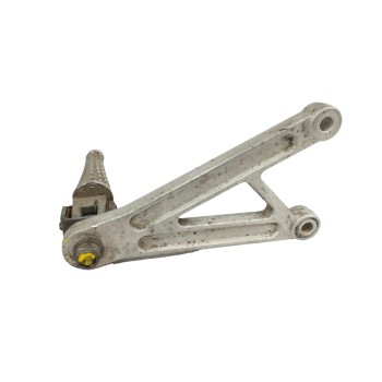 Recambio de posapies trasero para derbi gpr racing 50 racing referencia OEM IAM  LADO IZQUIERDO CON SOPORTE