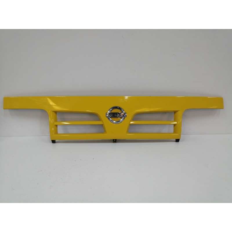 Recambio de rejilla delantera para nissan cabstar 01.04  3.0 diesel referencia OEM IAM 623109X500  