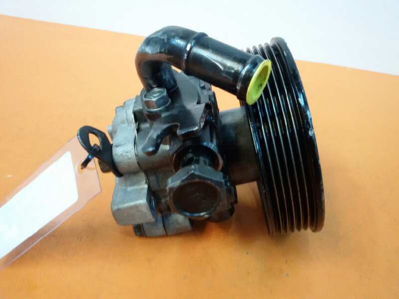 Recambio de bomba direccion para kia carens 2.0 crdi ex monovolumen referencia OEM IAM   