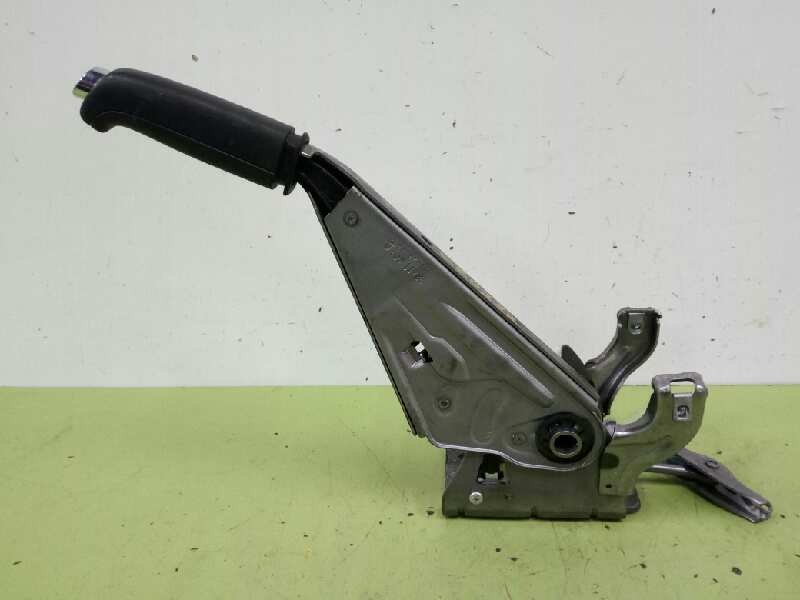 Recambio de palanca freno de mano para opel astra j sports tourer excellence referencia OEM IAM 13351282  