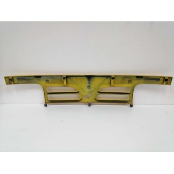 Recambio de rejilla delantera para nissan cabstar 01.04  3.0 diesel referencia OEM IAM 623109X500  