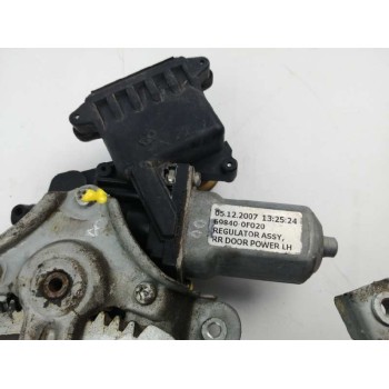 Recambio de elevalunas trasero izquierdo para toyota corolla verso (r1) 2.2 turbodiesel cat referencia OEM IAM TIJERA 698400F020