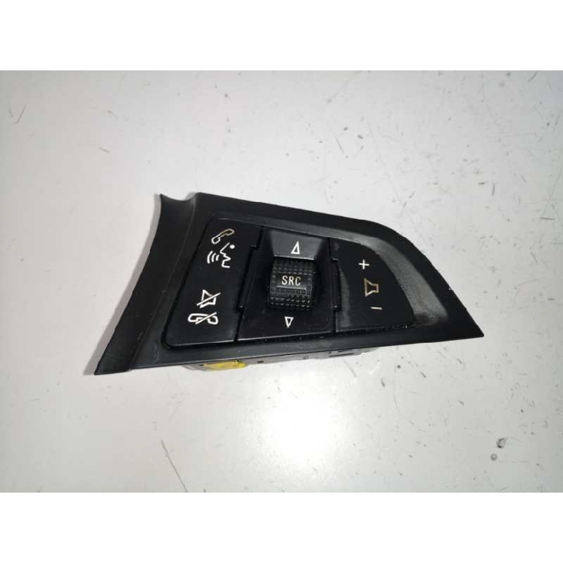 Recambio de mando volante para opel meriva b 1.6 cdti dpf referencia OEM IAM 13268686 LADO DERECHO 