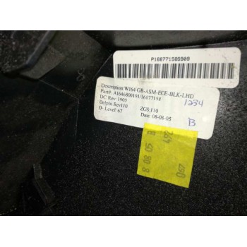 Recambio de guantera para mercedes-benz clase m (w164) 3.0 cdi cat referencia OEM IAM A1646800191  