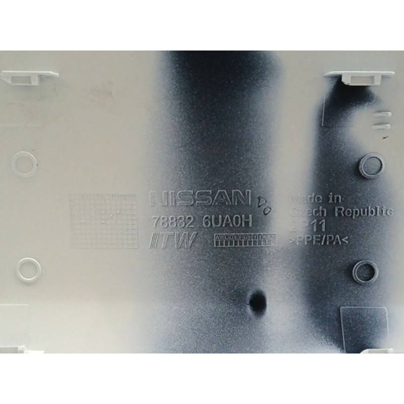 TAPA EXTERIOR COMBUSTIBLE