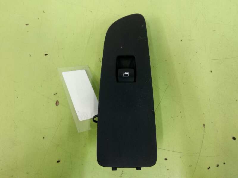 Recambio de mando elevalunas delantero derecho para bmw serie 1 berlina (e81/e87) 116d referencia OEM IAM 9162997  