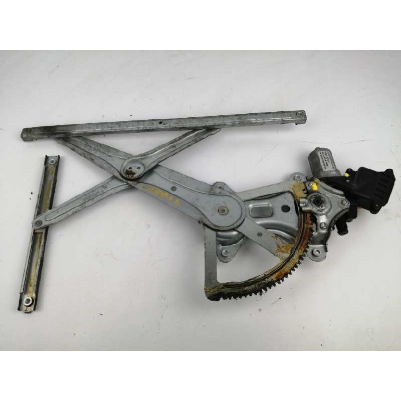 Recambio de elevalunas delantero derecho para toyota corolla verso (r1) 2.2 turbodiesel cat referencia OEM IAM TIJERA 698100F010