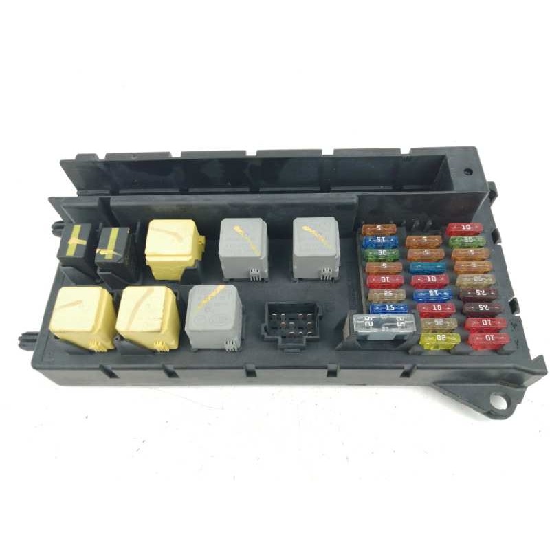 Recambio de caja reles / fusibles para volkswagen crafter caja cerrada 2.0 tdi referencia OEM IAM HVW9065450201  