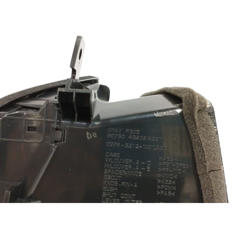 REJILLA AIREADORA LADO DERECHO