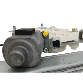 Recambio de elevalunas delantero izquierdo para hyundai h350 kasten 2.5 crdi cat referencia OEM IAM 8240359010  