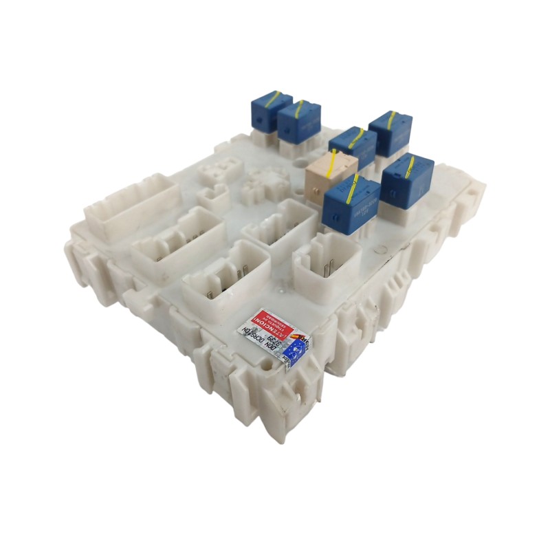CAJA RELES / FUSIBLES