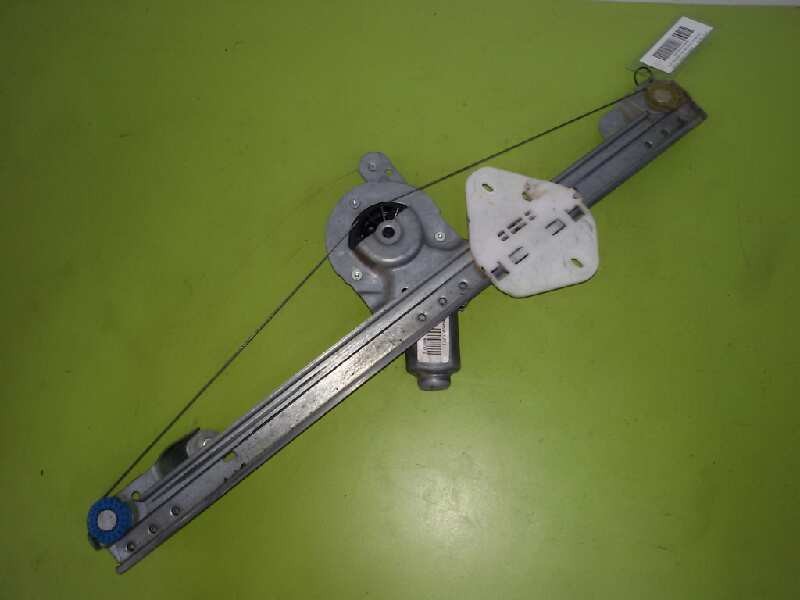 Recambio de elevalunas delantero derecho para dacia logan ambiance referencia OEM IAM 8200901102  