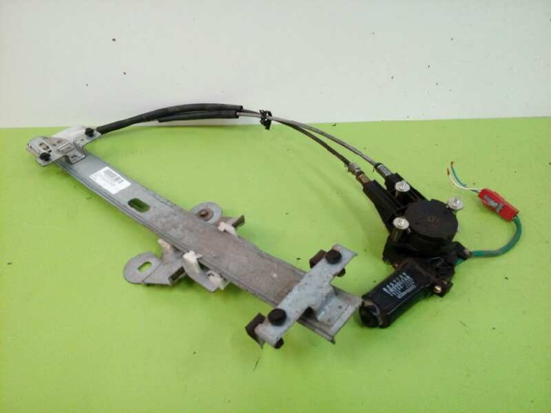 Recambio de elevalunas delantero izquierdo para chrysler voyager (es) 2.5 td se referencia OEM IAM FUNDA 0621003382 