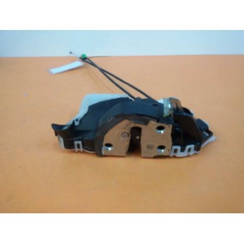 Recambio de cerradura puerta delantera derecha para toyota yaris 1.4 turbodiesel cat referencia OEM IAM 690300D140  