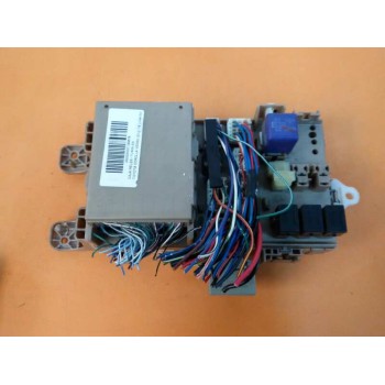 CAJA RELES / FUSIBLES 8264113040 