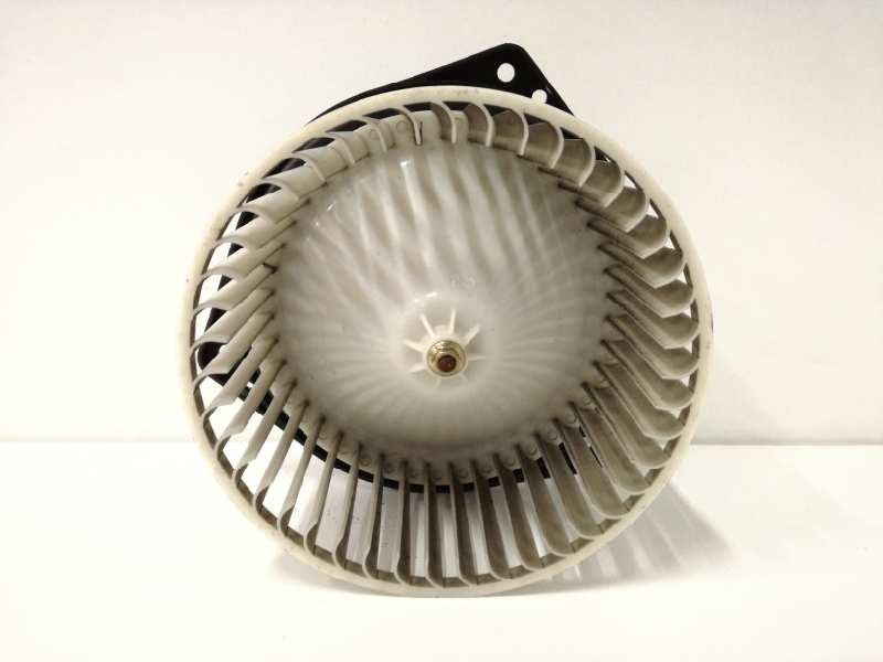 Recambio de motor calefaccion para ssangyong kyron 200 xdi 2wd referencia OEM IAM 40510480  