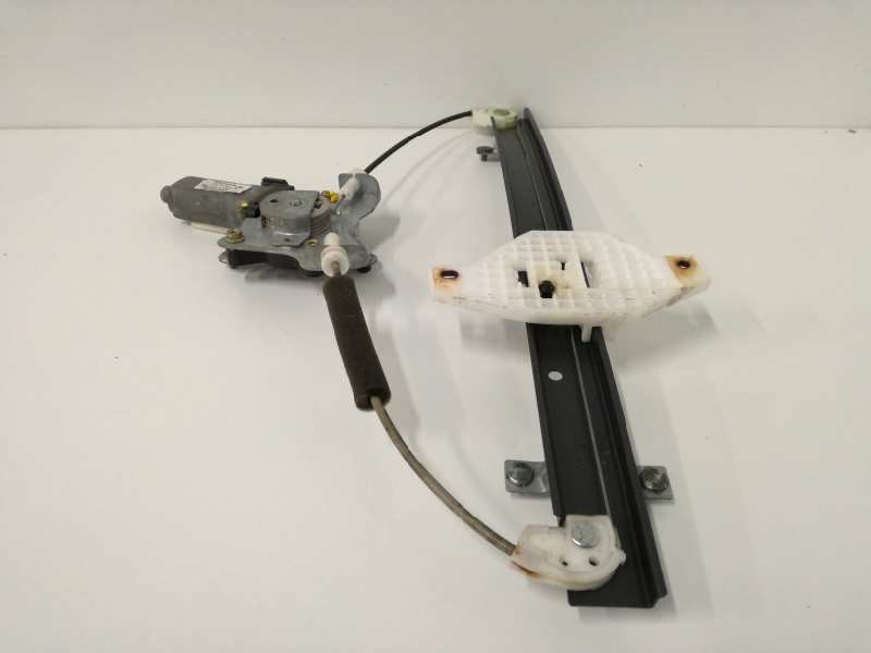 Recambio de elevalunas trasero izquierdo para ssangyong kyron 200 xdi 2wd referencia OEM IAM 8810021002  