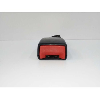 Recambio de enganche cinturon izquierdo para bmw serie 3 berlina (e90) 318d referencia OEM IAM 9117261  