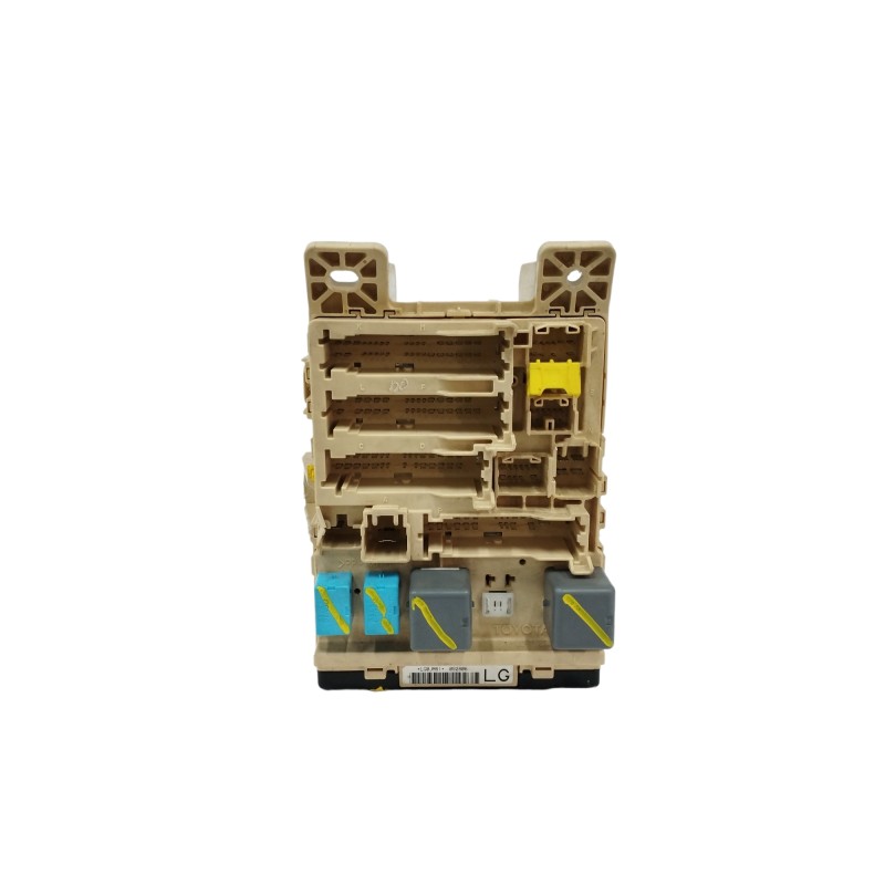 Recambio de caja reles / fusibles para lexus rx 3.5 v6 cat referencia OEM IAM 8273048221  