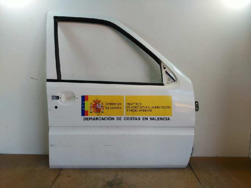 Recambio de puerta delantera derecha para nissan terrano/terrano.ii (r20) comfort referencia OEM IAM   