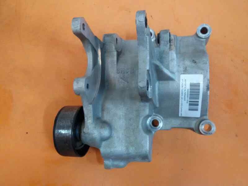 Recambio de soporte alternador para hyundai tucson (jm) 2.0 crdi comfort (4wd) referencia OEM IAM 2528527000  