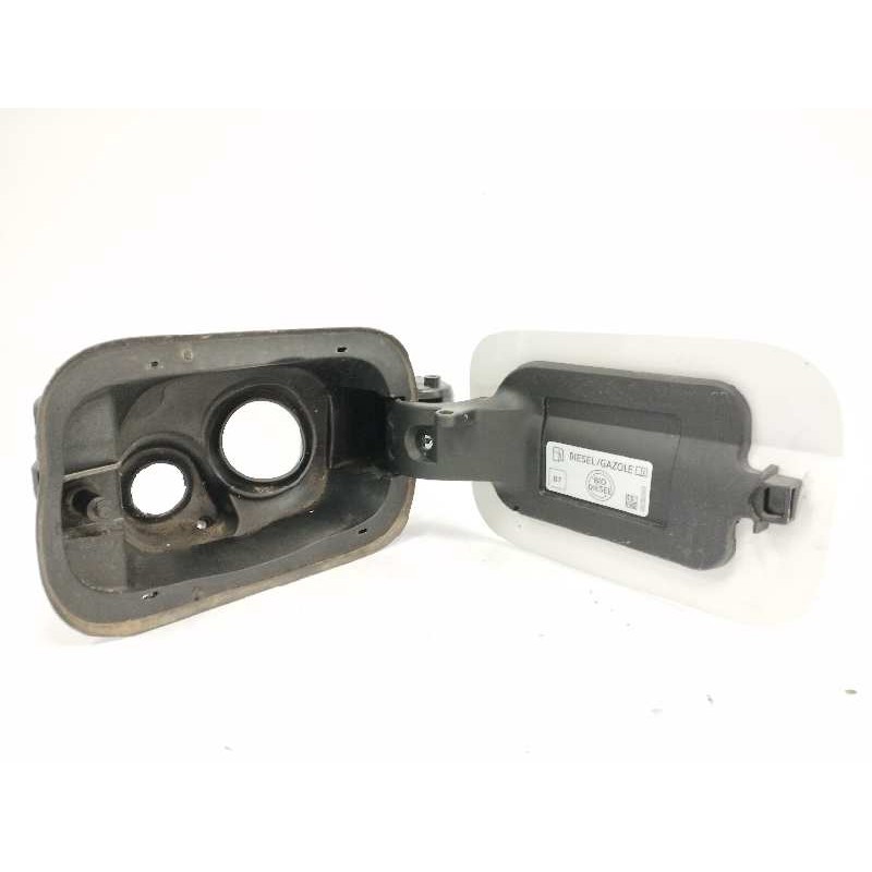 TAPA EXTERIOR COMBUSTIBLE