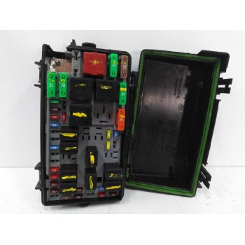 Recambio de caja reles / fusibles para opel corsa d 1.4 16v referencia OEM IAM   