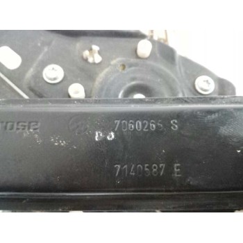 Recambio de elevalunas delantero izquierdo para bmw serie 3 berlina (e90) 318d referencia OEM IAM FUNDA 7060265 CARIBE FUNDA