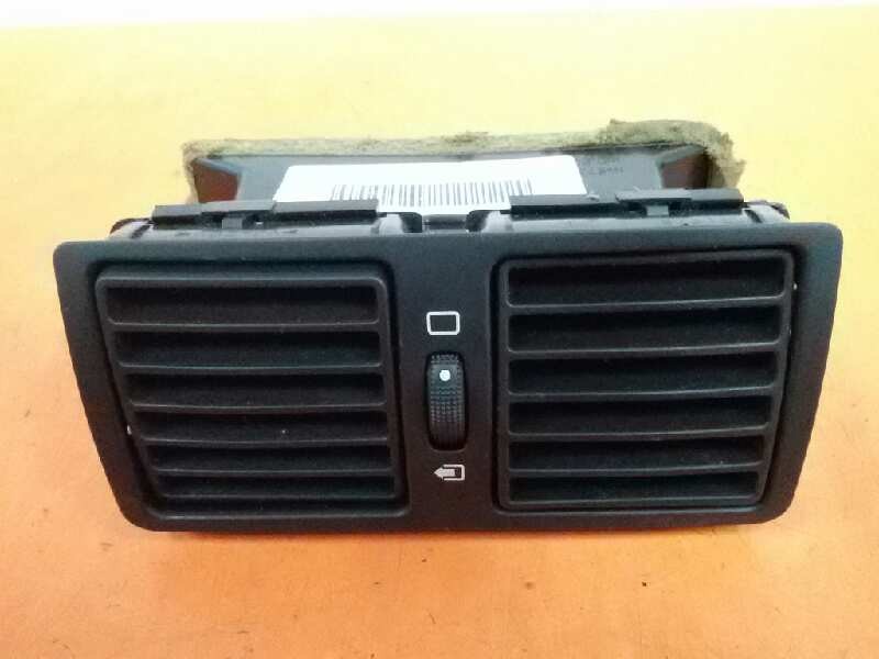Recambio de rejilla aireadora para peugeot 407 st sport referencia OEM IAM 9644688377 TRASERA 