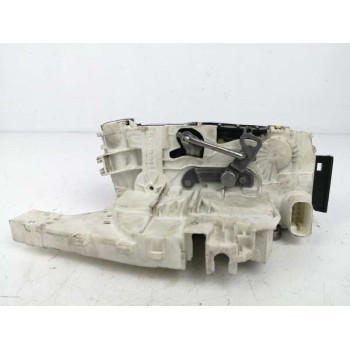 Recambio de cerradura puerta trasera derecha para volkswagen crafter caja cerrada 2.0 tdi referencia OEM IAM A9067400935 DE CARG